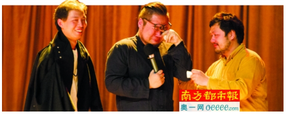 迟到10年的“首演”两个广州仔的话剧梦