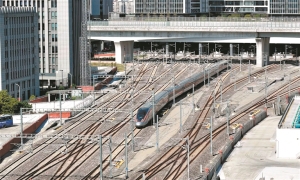 广湛高铁启动试运行