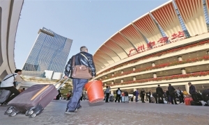 广州火车站转型高铁时代 广州白云站普速列车激增